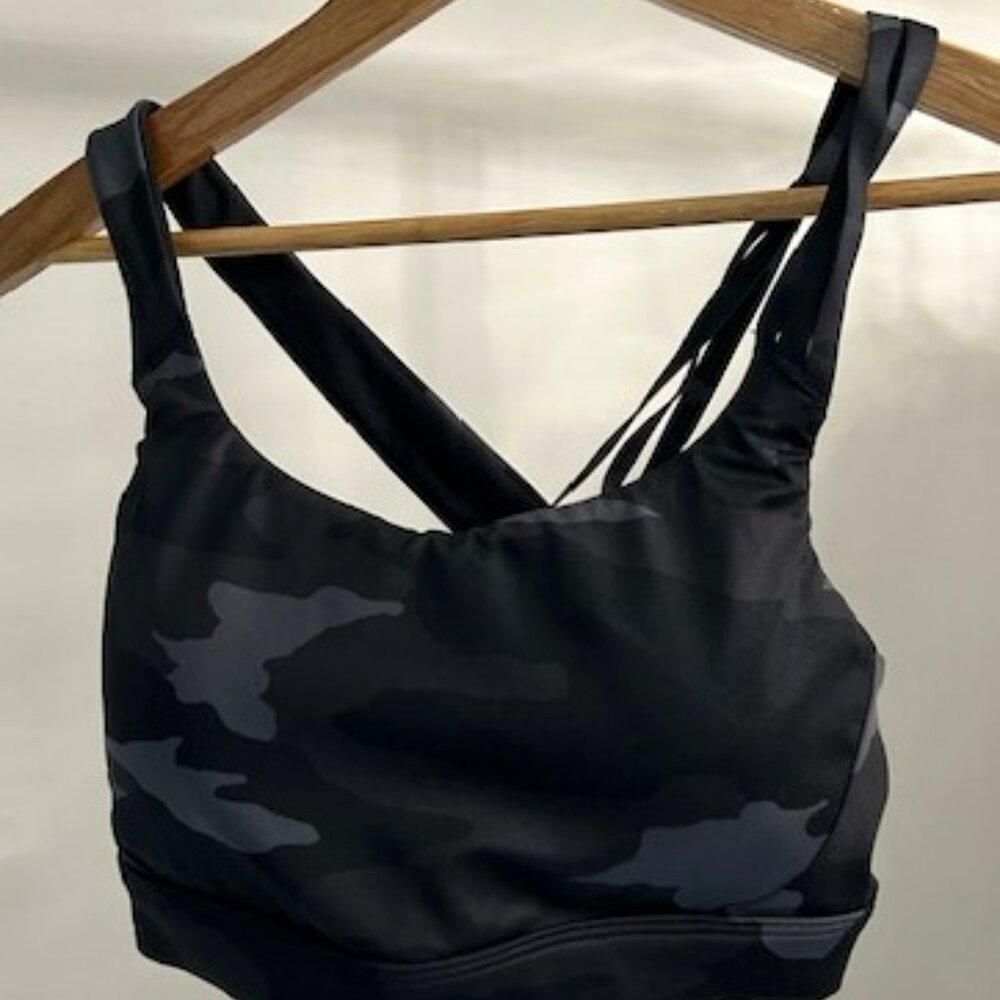 Athleta Sports Bra. Size M.
